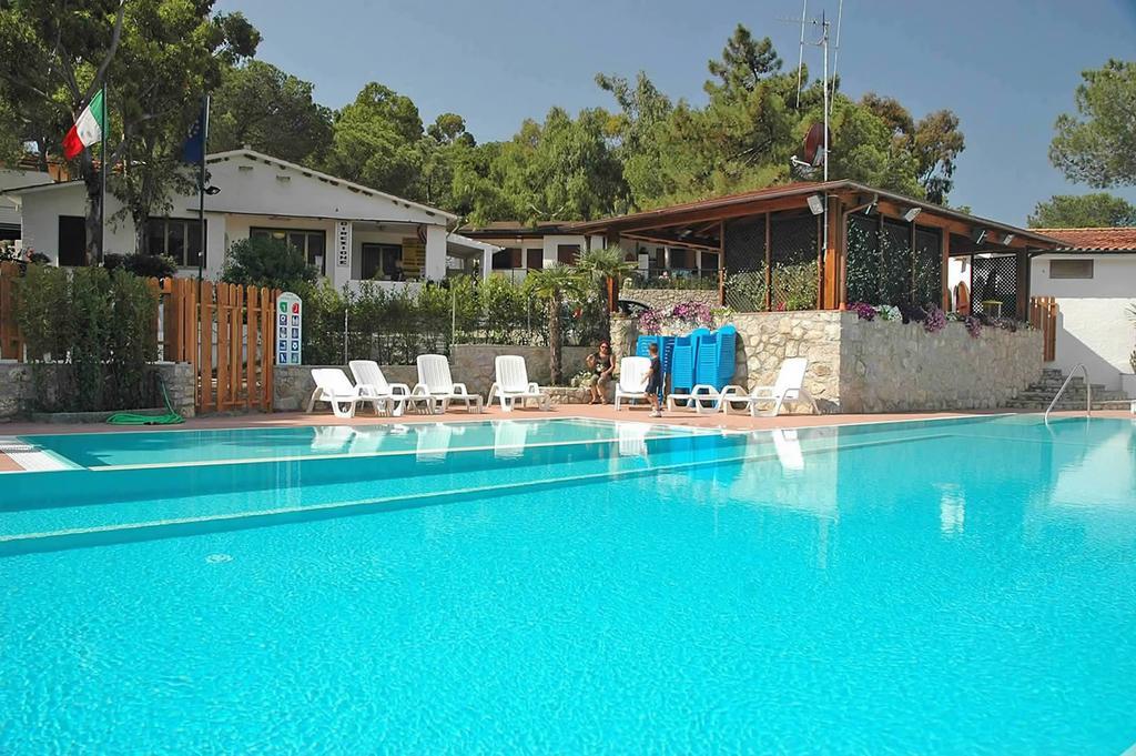Camping Europa 2 Hotel Capoliveri  Esterno foto